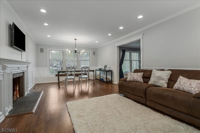 71 Tree Top Dr, Springfield Twp., NJ 07081