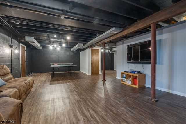 71 Tree Top Dr, Springfield Twp., NJ 07081