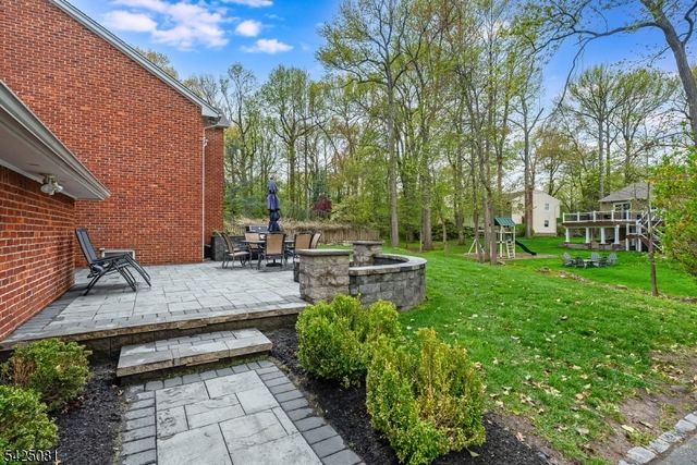 71 Tree Top Dr, Springfield Twp., NJ 07081