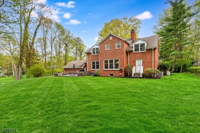 71 Tree Top Dr, Springfield Twp., NJ 07081