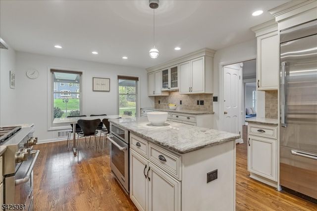 71 Tree Top Dr, Springfield Twp., NJ 07081