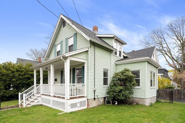 53 Henderson St, Arlington, MA 02474