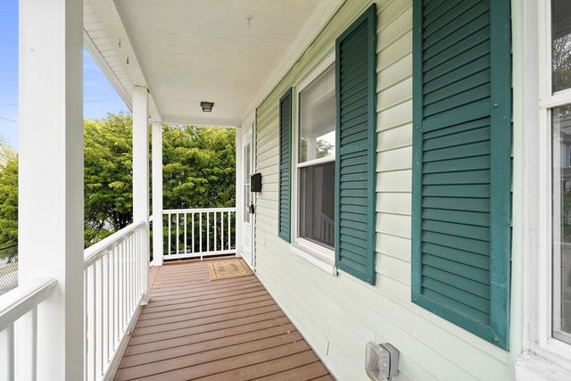 53 Henderson St, Arlington, MA 02474