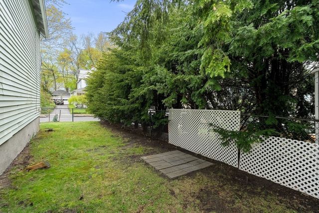 53 Henderson St, Arlington, MA 02474