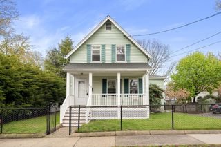 53 Henderson St, Arlington, MA 02474