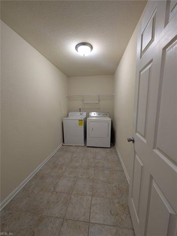 205 Gee ST, Portsmouth, VA 23702