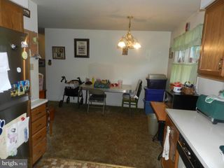 21 LENAPE DR, Sellersville, PA 18960