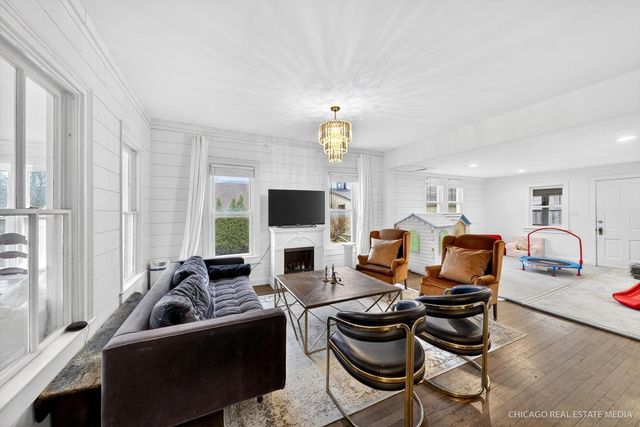 422 Hamilton Street, Geneva, IL 60134