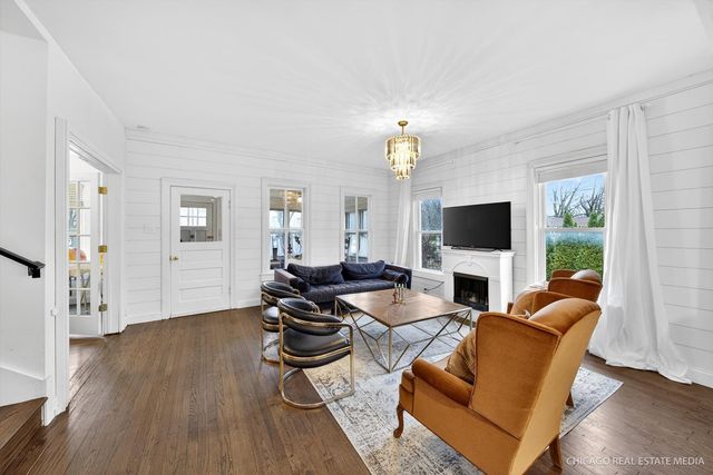 422 Hamilton Street, Geneva, IL 60134