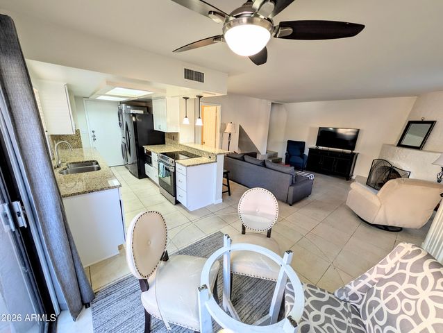 10421 N 11TH Street N 3, Phoenix, AZ 85020