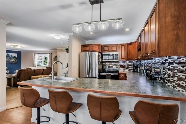 9846 Hazard Road, Marcy, NY 13403