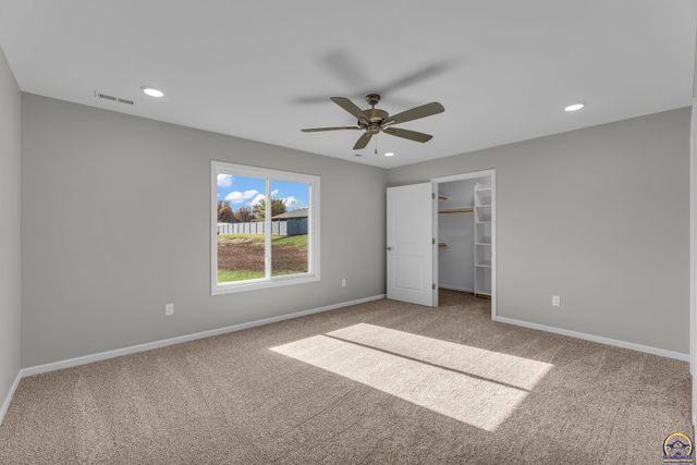 727 Teresa Ct, Carbondale, KS 66414