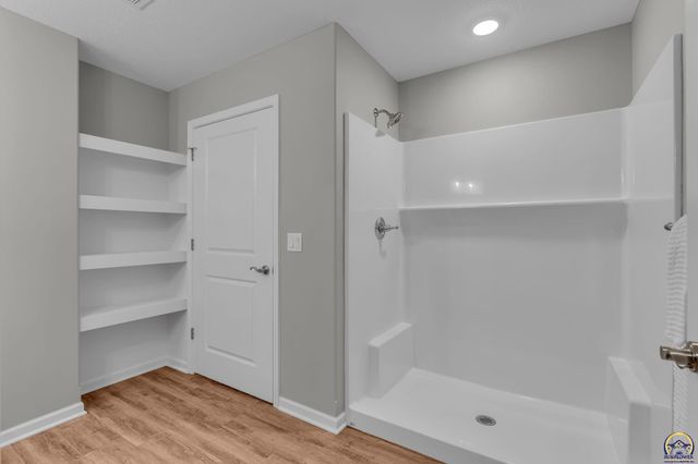 727 Teresa Ct, Carbondale, KS 66414