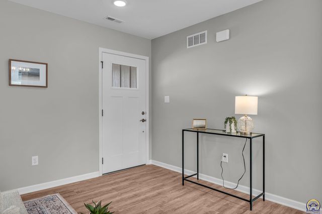 727 Teresa Ct, Carbondale, KS 66414