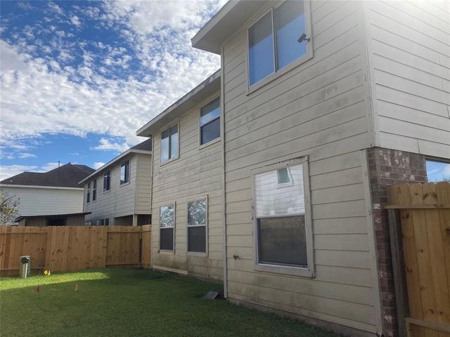 13322 Sleepy Creek Meadows, Houston, TX 77083