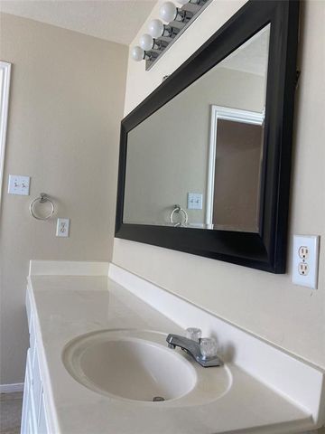 13322 Sleepy Creek Meadows, Houston, TX 77083