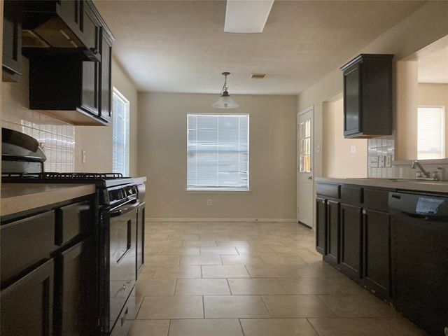 13322 Sleepy Creek Meadows, Houston, TX 77083