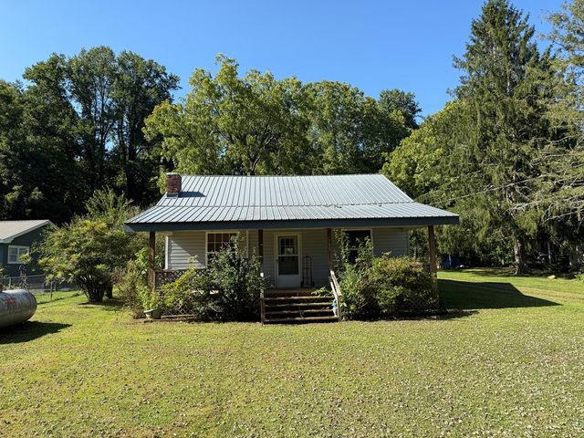 110 Fisher Street, Andrews, NC 28901