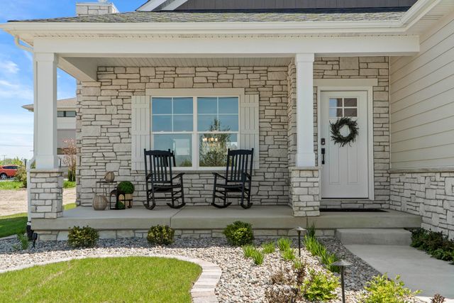 1540 Brackenbury Lane, Crown Point, IN 46307