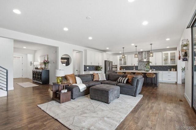 9252 Star Streak Circle, Littleton, CO 80125