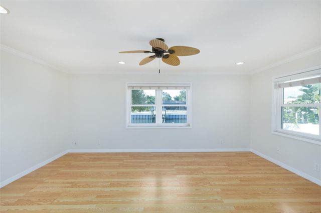 3497 COQUINA KEY DRIVE SE, St Petersburg, FL 33705