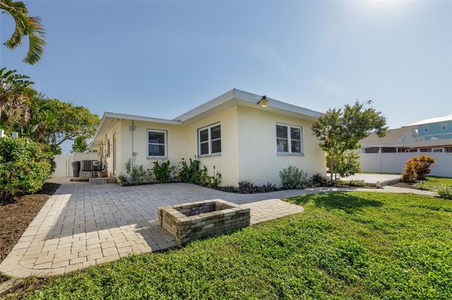 3497 COQUINA KEY DRIVE SE, St Petersburg, FL 33705