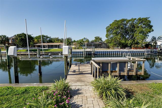 3497 COQUINA KEY DRIVE SE, St Petersburg, FL 33705