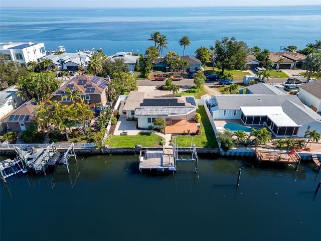 3497 COQUINA KEY DRIVE SE, St Petersburg, FL 33705