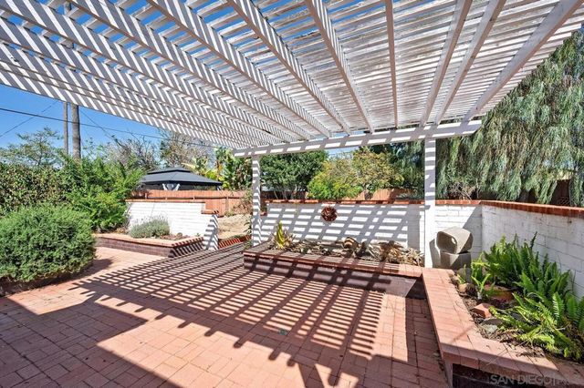 4635 Mataro Dr, San Diego, CA 92115