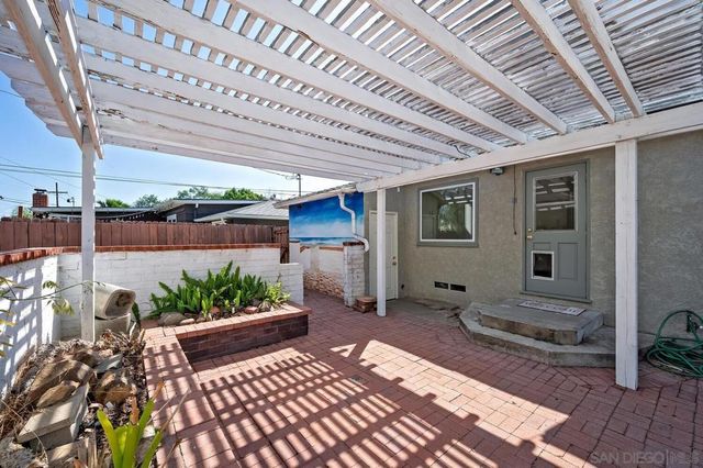 4635 Mataro Dr, San Diego, CA 92115