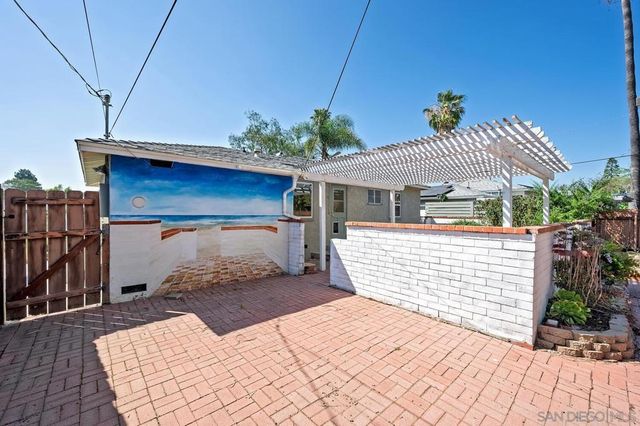 4635 Mataro Dr, San Diego, CA 92115