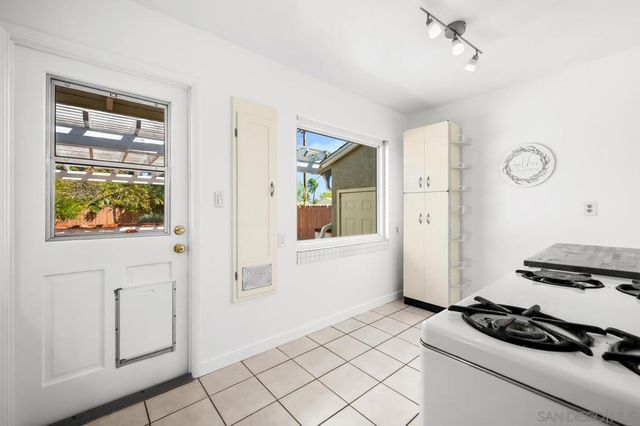 4635 Mataro Dr, San Diego, CA 92115