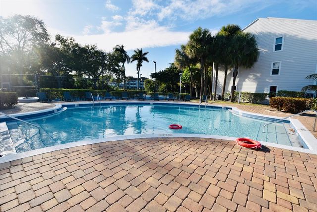 2313 N Congress Avenue 31, Boynton Beach, FL 33426