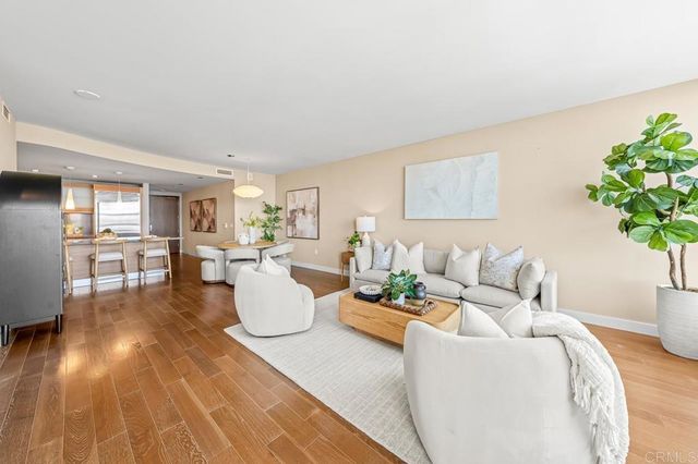 1325 Pacific Highway 1701, San Diego, CA 92101