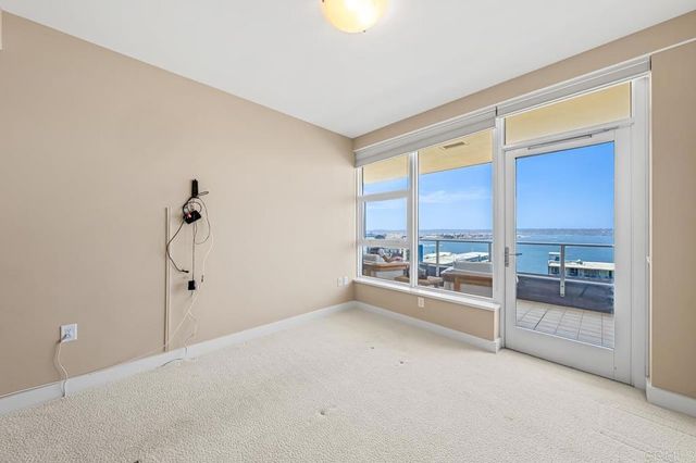 1325 Pacific Highway 1701, San Diego, CA 92101