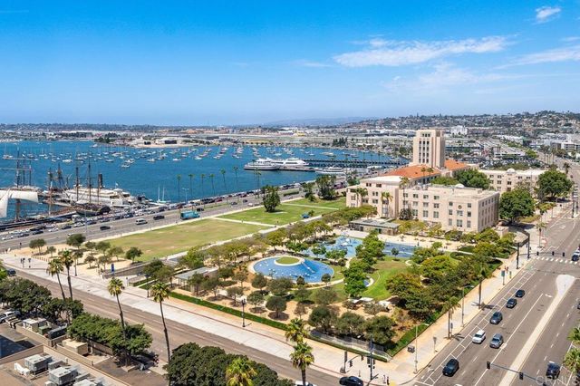 1325 Pacific Highway 1701, San Diego, CA 92101