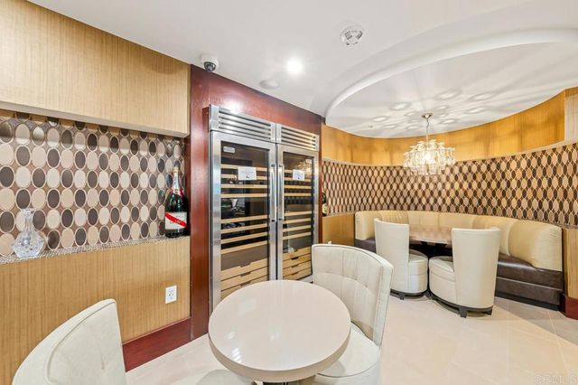 1325 Pacific Highway 1701, San Diego, CA 92101