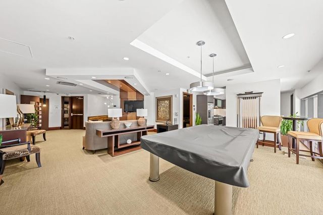 1325 Pacific Highway 1701, San Diego, CA 92101