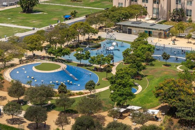 1325 Pacific Highway 1701, San Diego, CA 92101
