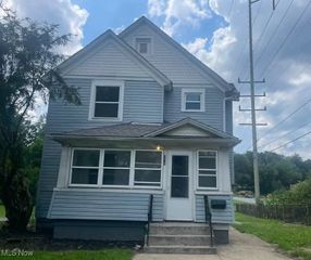 376 Hillsdale Avenue, Norton, OH 44203