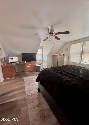 241 Sixteenth Street, Schenectady, NY 12306