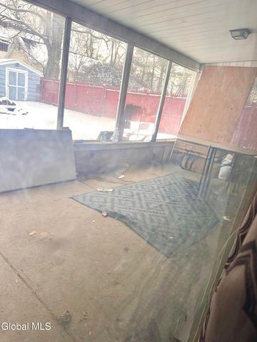 241 Sixteenth Street, Schenectady, NY 12306