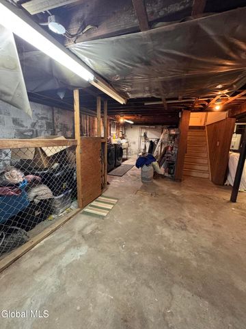 241 Sixteenth Street, Schenectady, NY 12306