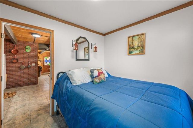 1123 W Aeroplane Boulevard, Big Bear, CA 92314