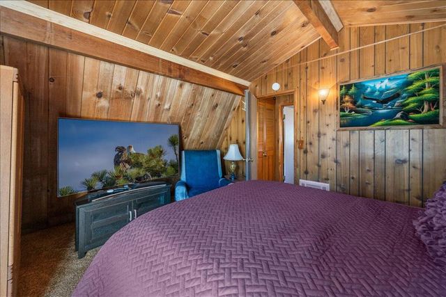 1123 W Aeroplane Boulevard, Big Bear, CA 92314
