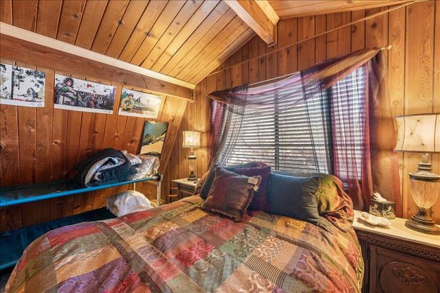 1123 W Aeroplane Boulevard, Big Bear, CA 92314