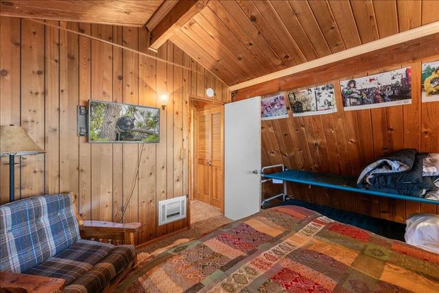 1123 W Aeroplane Boulevard, Big Bear, CA 92314
