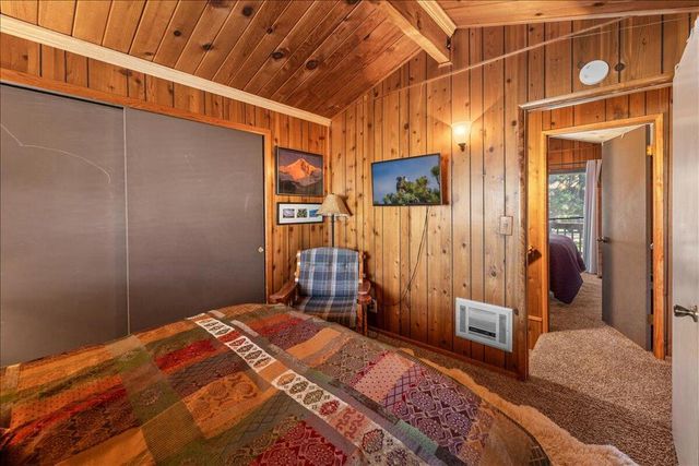 1123 W Aeroplane Boulevard, Big Bear, CA 92314