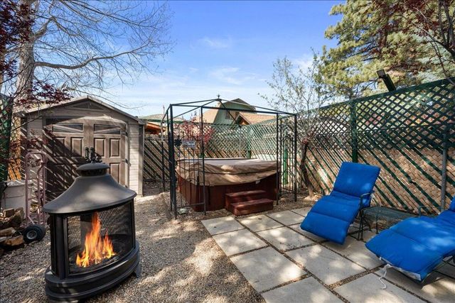 1123 W Aeroplane Boulevard, Big Bear, CA 92314