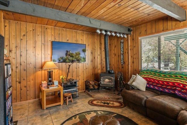 1123 W Aeroplane Boulevard, Big Bear, CA 92314